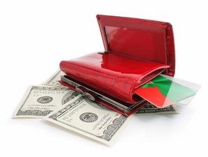 Tips Membawa Uang Saat 'Traveling'