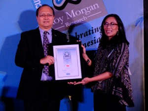 Air Asia Indonesia Becomes Domestic Airline of The Year 2013