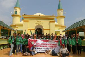 KARYA WISATA PASKIBRAKA